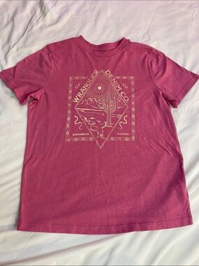 Wrangler women’s Rose Graphic Short-Sleeve Crewneck Tee